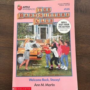 📚 The Baby-Sitters Club #28 – Welcome Back, Stacey! by Ann M. Martin (Paperback)